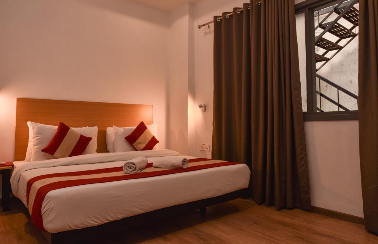 Hotel Red Saffron Nowe Delhi Zewnętrze zdjęcie
