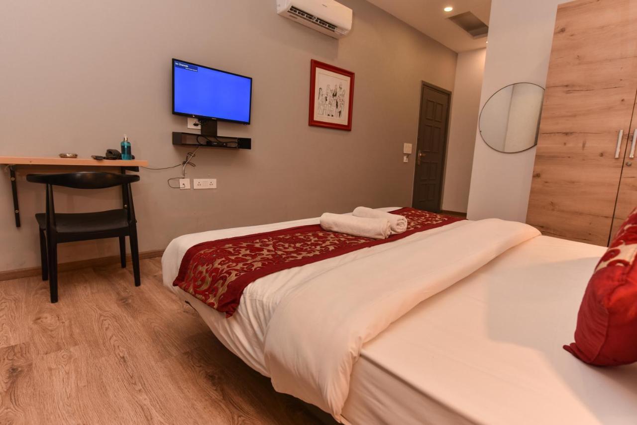 Hotel Red Saffron Nowe Delhi Zewnętrze zdjęcie
